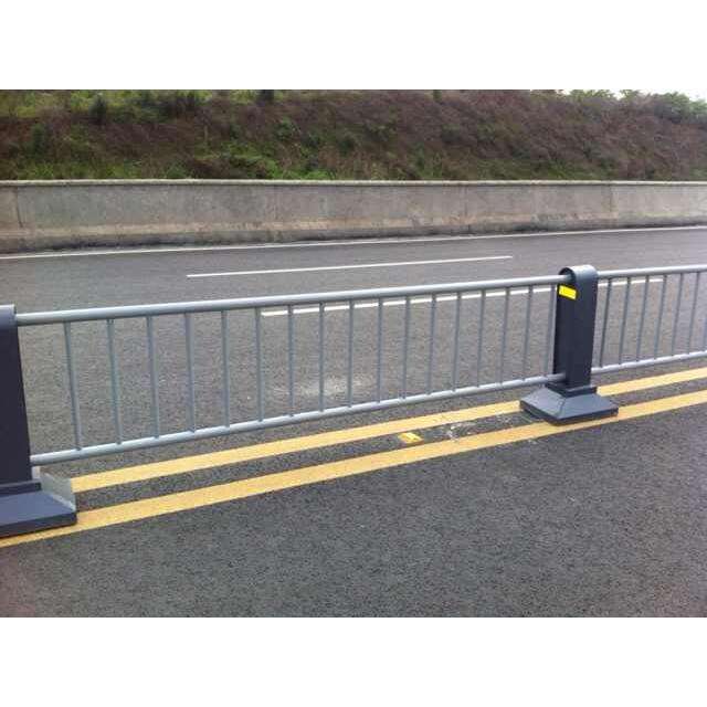 道路隔離護(hù)欄
